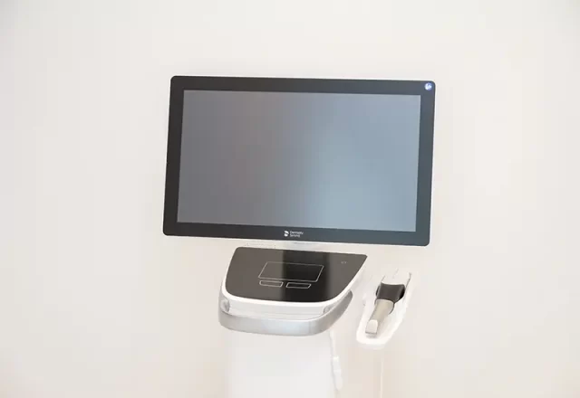 口腔内スキャナー